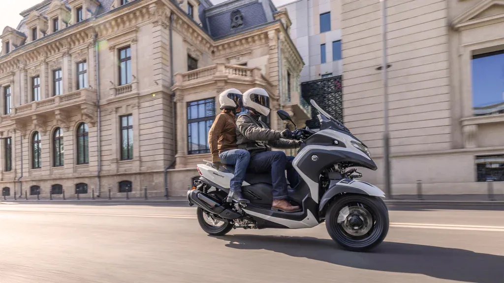 Nouveau Yamaha Tricity 300 14 nieuwe yamaha tricity 3006